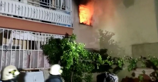 Antalya'da ev yangını: Yaşlı çifti komşuları kurtardı