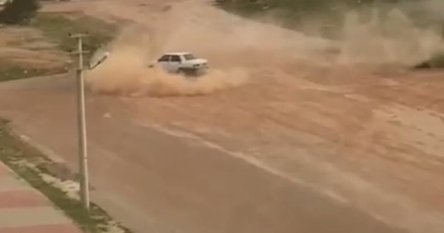 Antalya&#039;da toprak alandaki drifte tepki