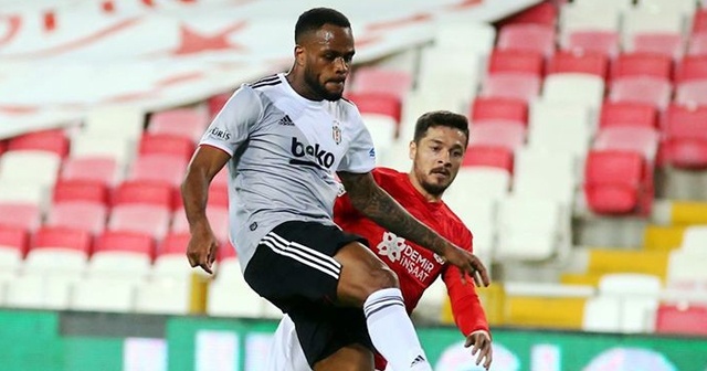 Beşiktaş&#039;ta Larin, Rize maçının kadrosuna alındı