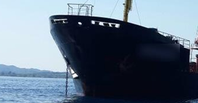 Çanakkale’de kargo gemisi karaya oturdu