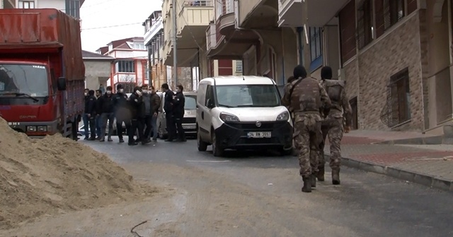 Çocukların kavgasına aileleri de karıştı ortalık savaş alanına döndü