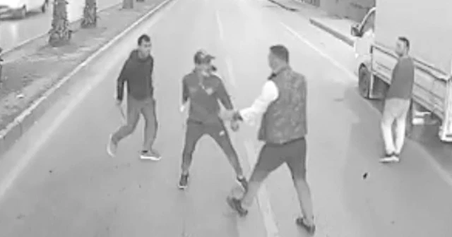 Darp edilen kadını kurtarmak için hayatını hiçe saydı