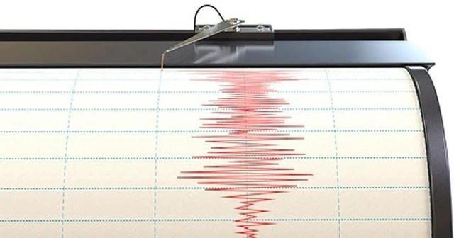 Endonezya'da 6.7 şiddetinde deprem