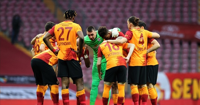 Galatasaray Antalya&#039;ya 4 önemli eksikle gidiyor