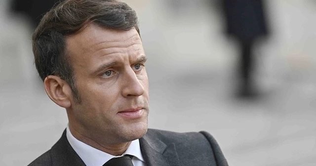 Generallerden Macron'a "iç savaş" uyarısı