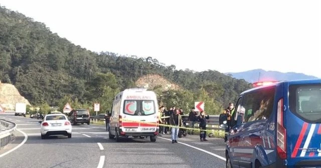 İki arkadaş motosiklet kazasında hayatını kaybetti