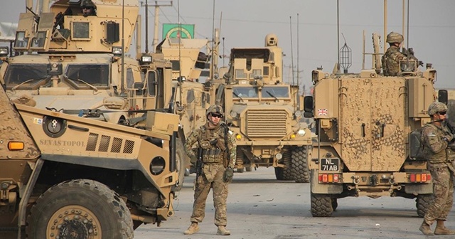 İngiltere, Afganistan&#039;daki askerlerini geri çekecek