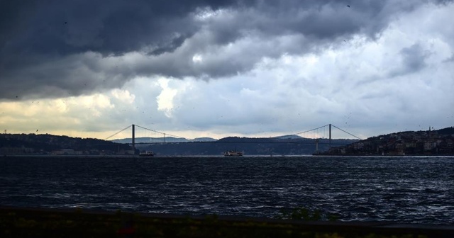 İstanbul&#039;da dolu yağışı etkili oldu