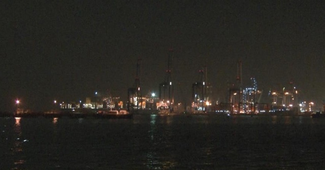 İstanbul&#039;da gece yarısı vatandaşları tedirgin eden gaz kokusu