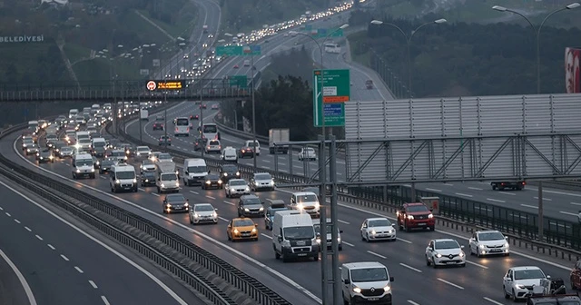 İstanbul'da, "tam kapanma" öncesinde kaçış trafiği