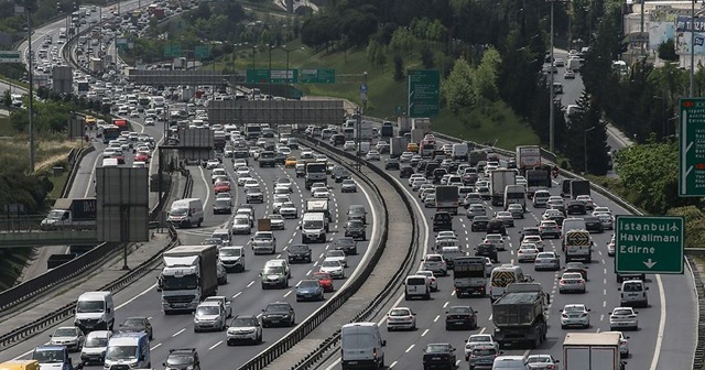 İstanbul’da trafik yoğunluğu devam ediyor