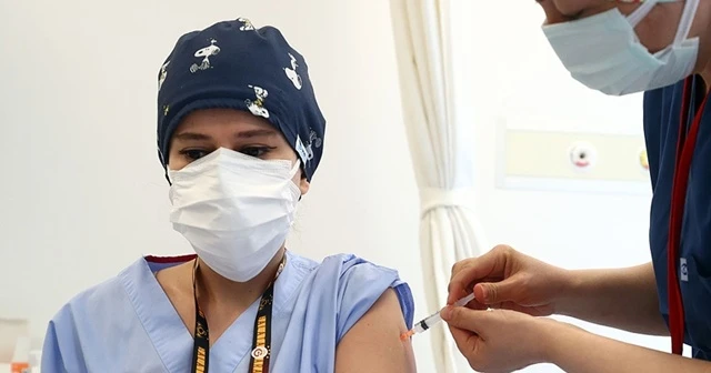 İstanbul Valisi Yerlikaya: İstanbul’da toplam 2 milyon 814 bin 919 doz aşı yapıldı