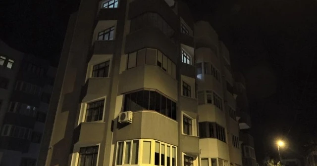 Karabük'te 5 katlı apartman karantinaya alındı