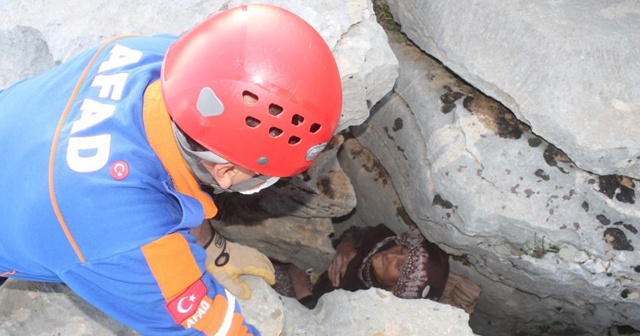 Kayıp kadın kayalıklar arasında sıkışmış halde bulundu