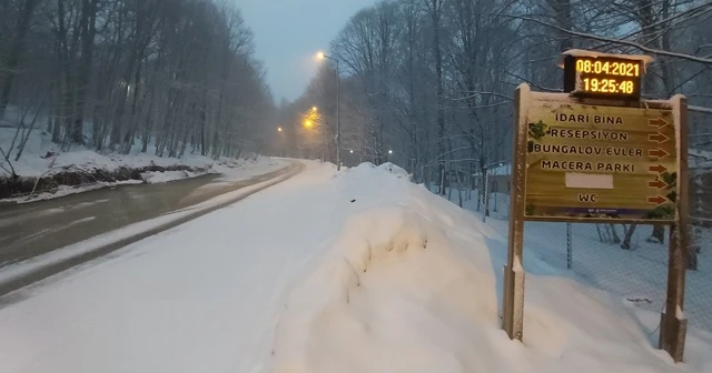 Kocaeli'nin yüksek kesimlerinde kar yağışı etkili oluyor