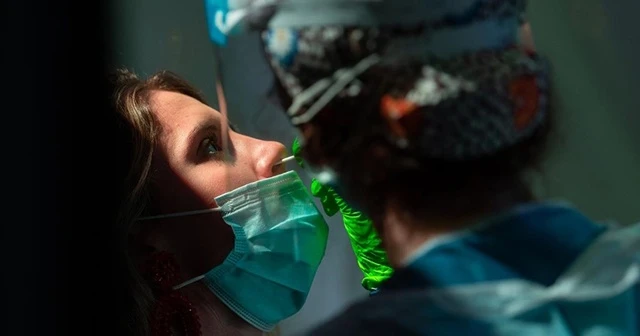 Kovid-19 görülen her 3 kişiden biri psikolojik rahatsızlık yaşıyor