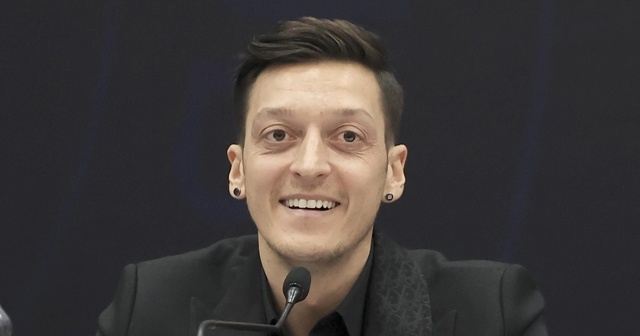 Mesut Özil&#039;in Türk Kızılaya yaptığı bağışla 128 bin insana yardım ulaştırılacak