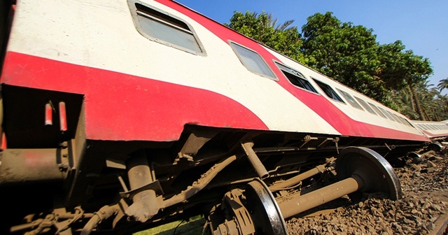 Mısır&#039;daki tren kazasında ölü sayısı 11’e yükseldi