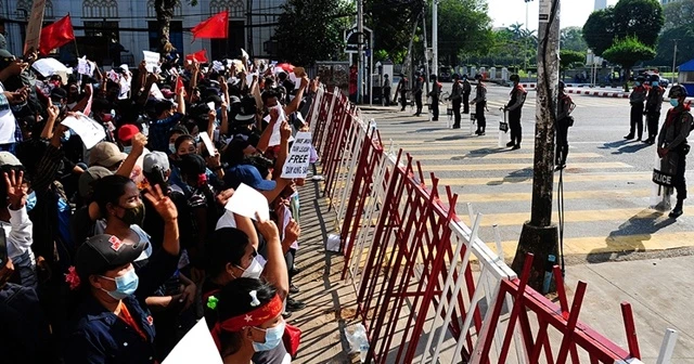 Myanmar'da askeri hükümete karşı sivil hükümet kuruldu