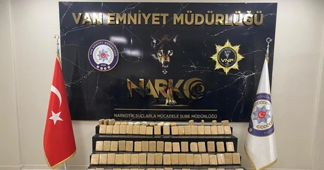 Park halindeki araçtan 51 kilo 561 gram eroin çıktı