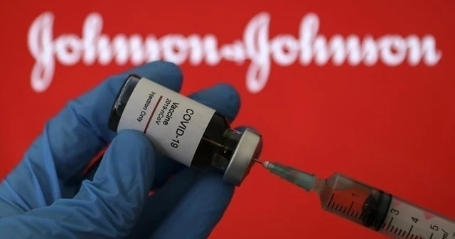 Pentagon, Johnson&Johnson aşısının kullanımını askıya aldı