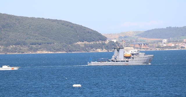 Romanya mayın arama gemisi Çanakkale Boğazı’ndan geçti