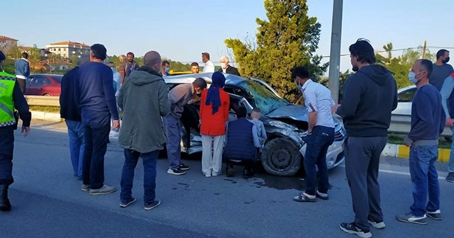 Sakarya&#039;da kavşakta kaza