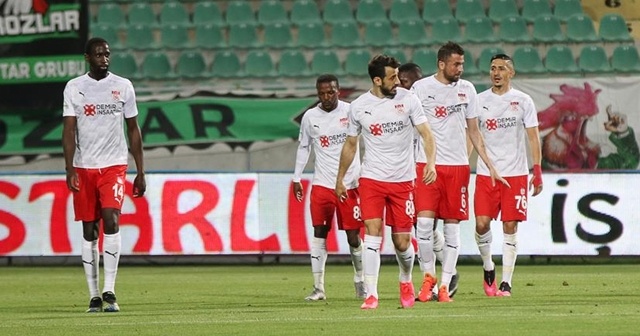 Sivasspor&#039;un yenilmezlik serisi 14 maça çıktı