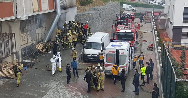 Son dakika...  Arnavutköy&#039;de bir iş yerinde çıkan yangında, 4 kişinin cesedine ulaşıldı