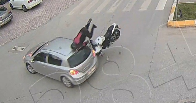 Tokat&#039;ta feci motosiklet kazası kameralara yansıdı