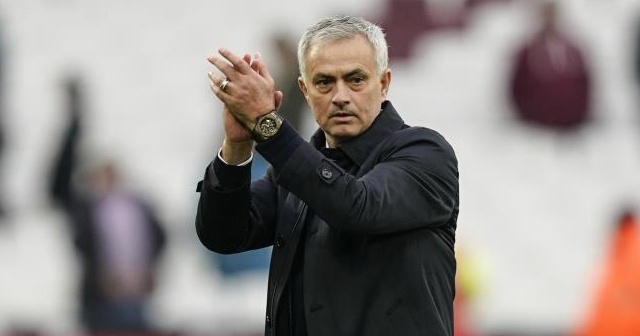 Tottenham, Mourinho ile yollarını ayırdı