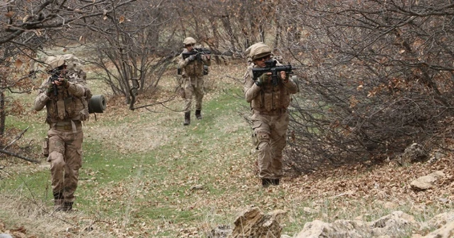 Tunceli’de Eren-7 operasyonu: 17 sığınak imha edildi