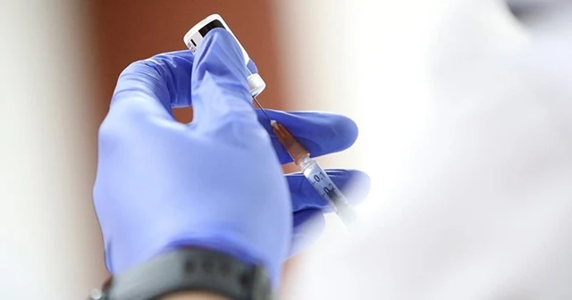 AB'den 1,8 milyar dozluk aşı sözleşmesine onay