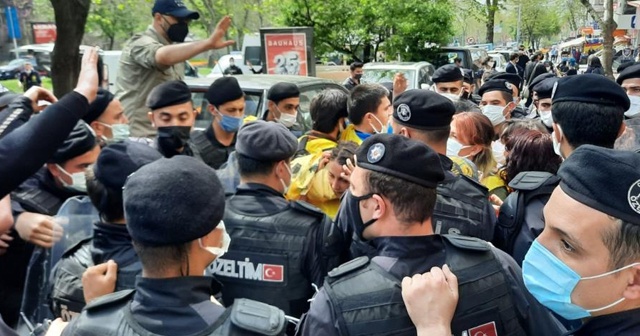 Beşiktaş&#039;ta eylemcilere polis müdahalesi
