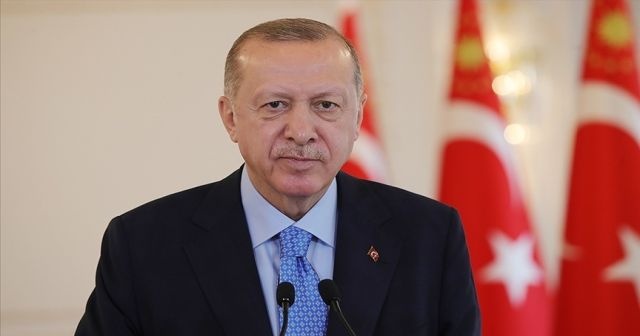 Cumhurbaşkanı Erdoğan&#039;dan şampiyonlara tebrik telefonu