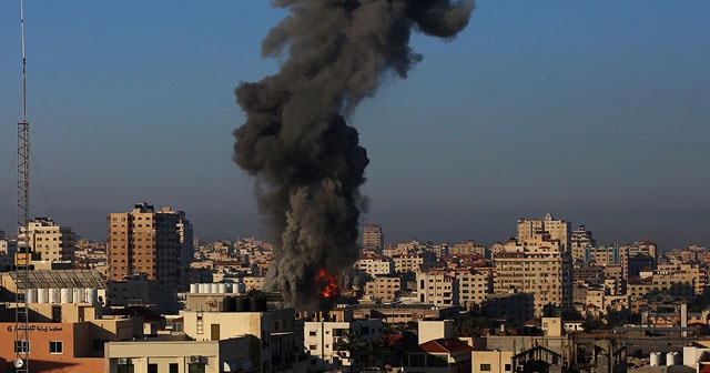 Gazze&#039;yi vuran İsrailli pilot: Rahatlamak için vurduk