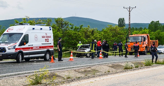 Kastamonu’da iki otomobil kafa kafaya çarpıştı