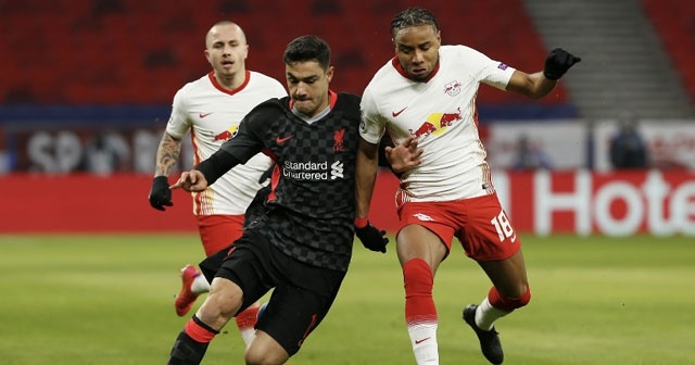 Liverpool&#039;un beğenmediği Ozan Kabak&#039;a sürpriz talip