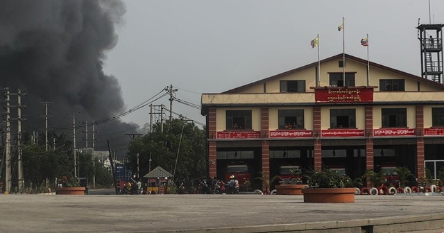 Myanmar&#039;da bombalı saldırı: Biri milletvekili 5 kişi öldü
