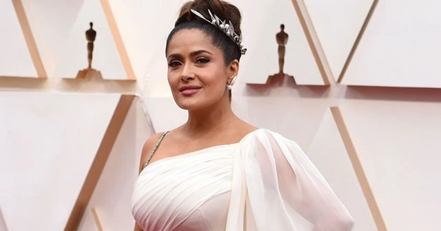 Salma Hayek: Evimde ölmek istedim