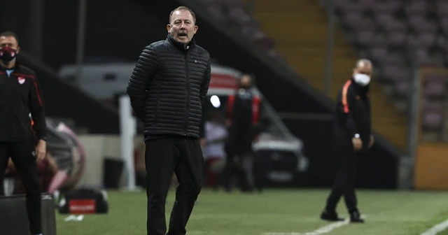 Sergen Yalçın: Bu maça takılıp kalamayız