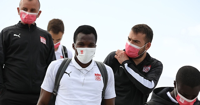 Sivasspor kafilesi Gaziantep’e ulaştı