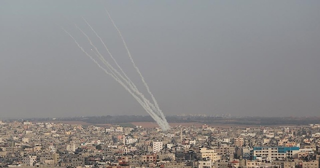 Son dakika: Gazze Şeridi&#039;nden Kudüs’e 6 roket atıldı