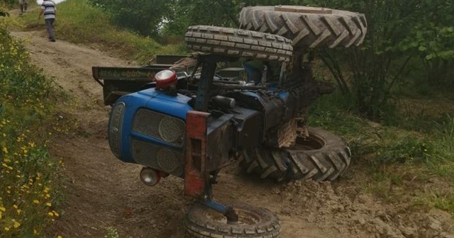 Traktörün altında kalan çiftçi kurtarılamadı
