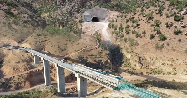 PKK&#039;dan temizlenen dağlar, tünellerle aşılıyor