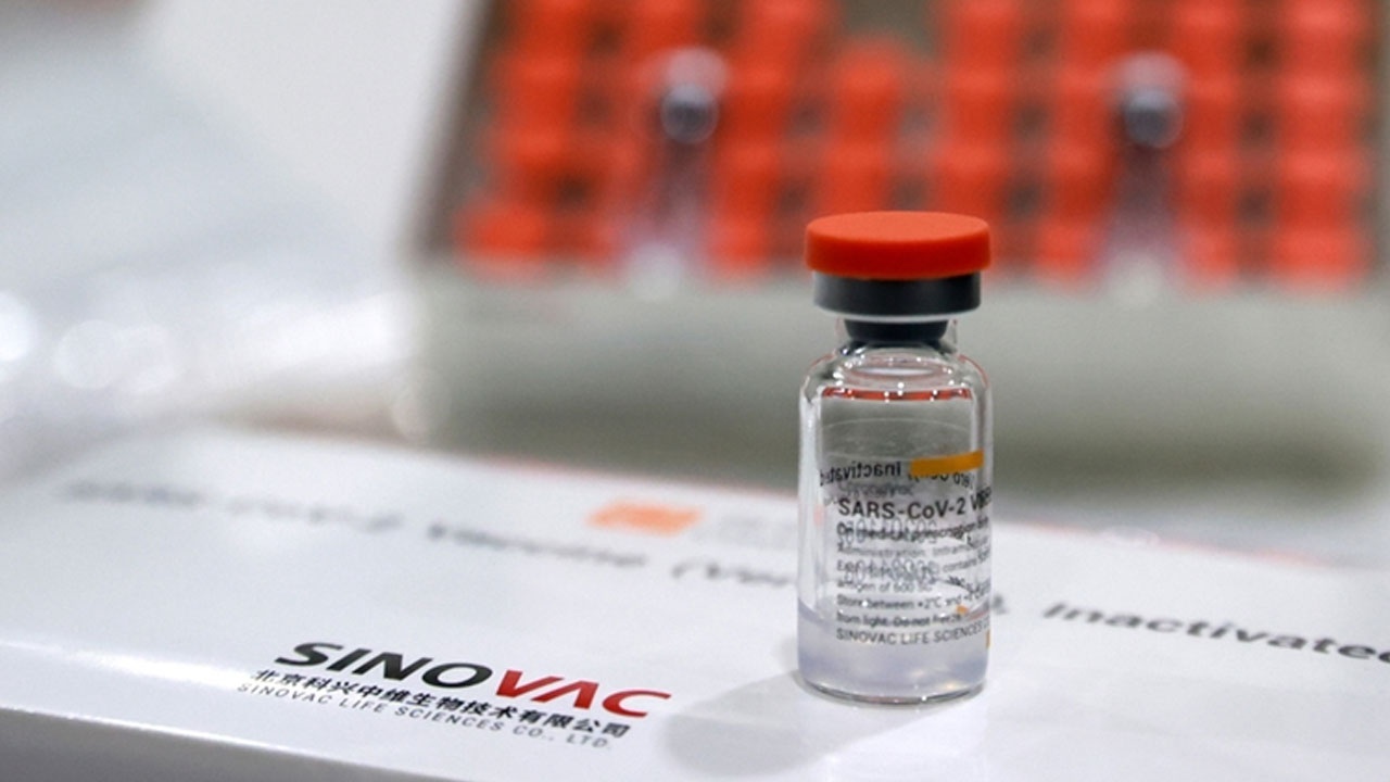 5 milyon doz Sinovac aşısı Türkiye&#039;ye geldi