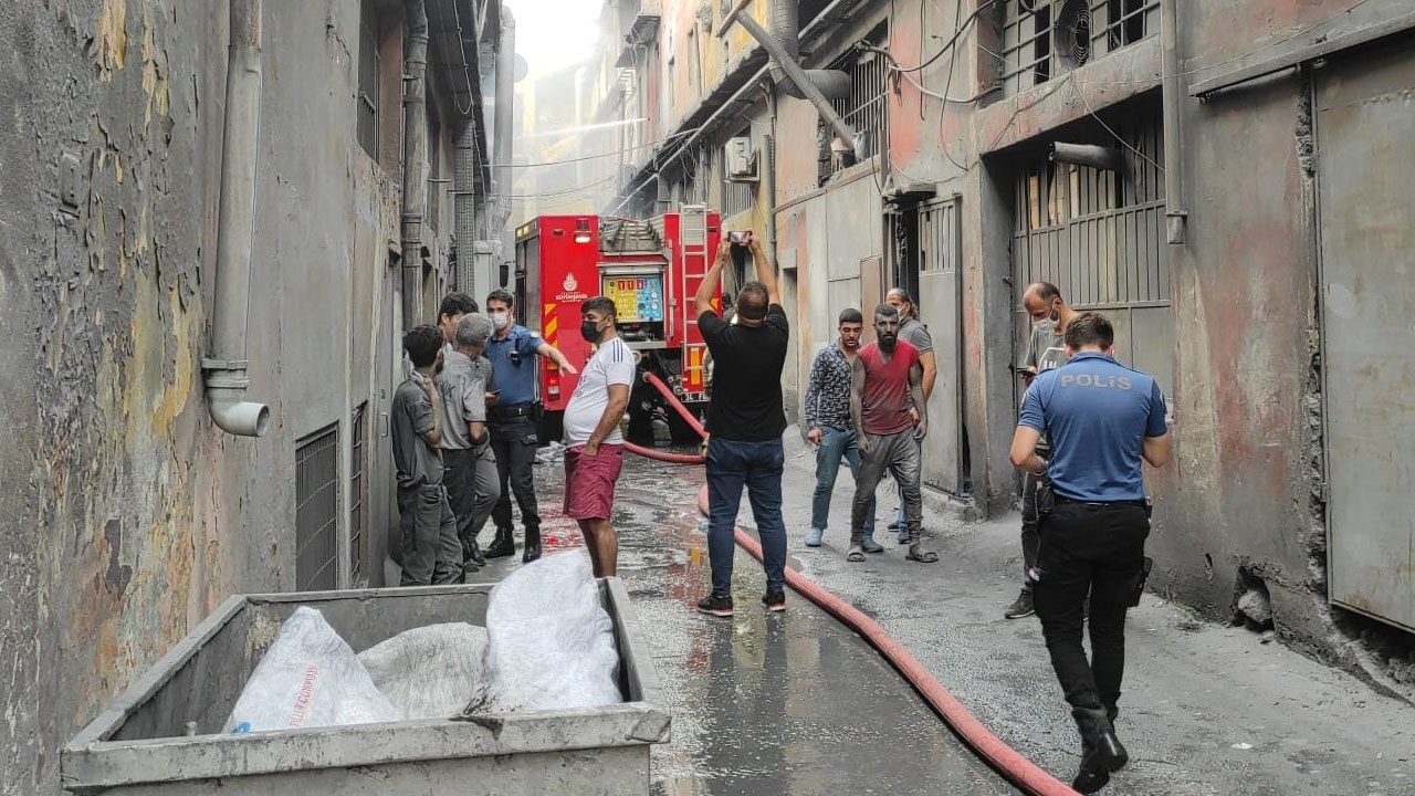 Bayrampaşa’da imalathanede patlama!