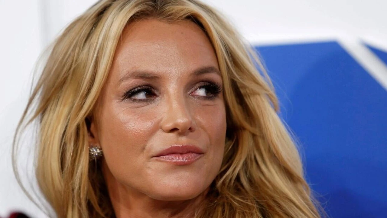 Britney Spears&#039;tan itiraf: Babam bana eziyet ediyor