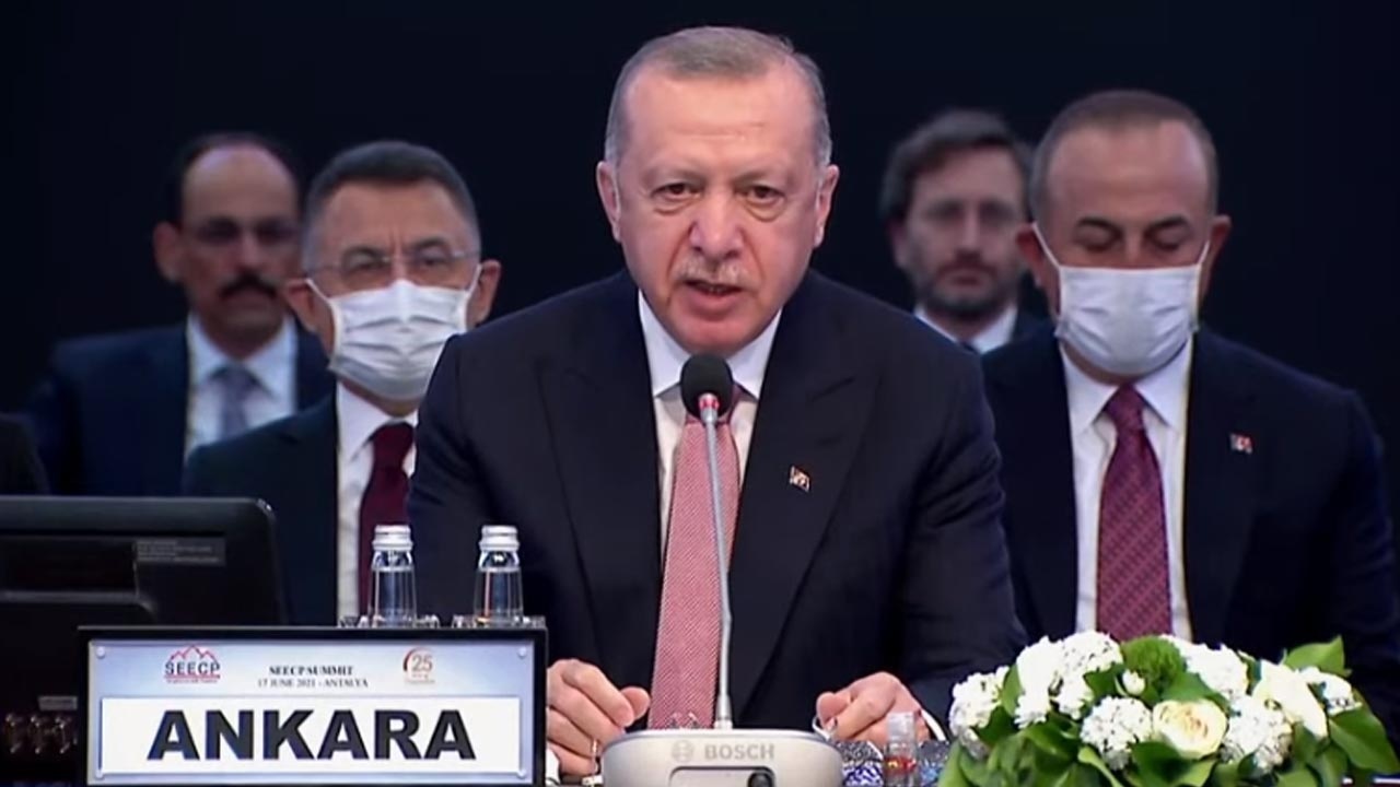 Cumhurbaşkanı Erdoğan&#039;dan AB&#039;ye tam üyelik çağrısı