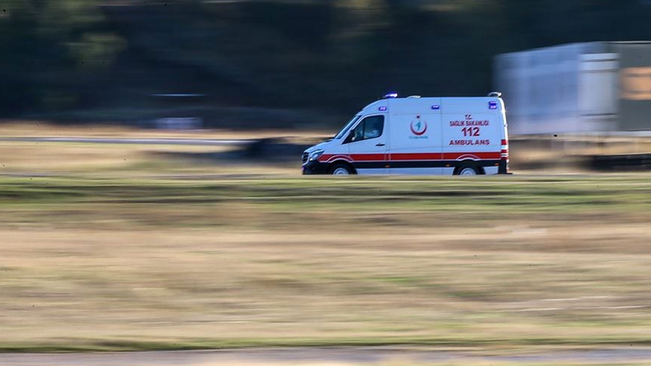 Eski karısını bıçakladı, başında ölmesini bekledi